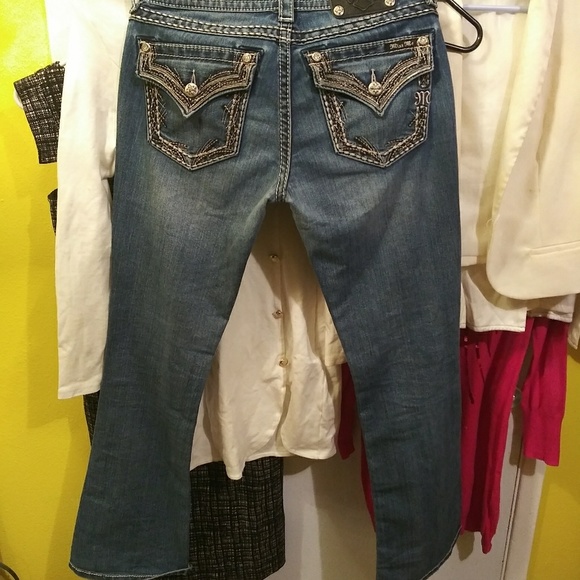 Woman's Miss Me Jeans - Picture 3 of 4
